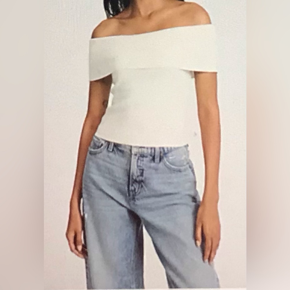 🍏🍏 NWT COS Women’s Off The Shoulder White Short Sleeve Jersey Top, Size M